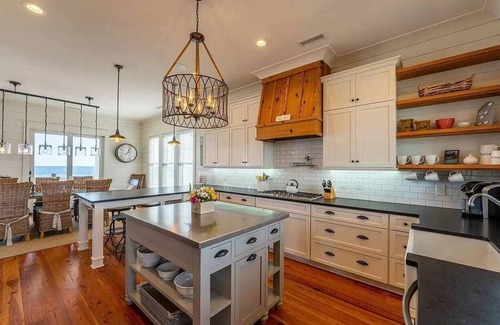 Pawleys Island Casa | Oceanfront Home on Peninsula-elevator-creekside-2 pools-Litchfield Beach
