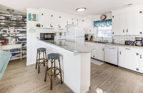 Surfside Beach Casa | Oceanfront Home w/Deck & Views in Surfside Beach!
