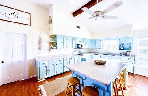 Sandbridge Casa | Oceanfront home “Sea Watch” ~~brand new pool