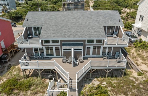 Emerald Isle Casa | OCEANFRONT home with breathtaking views, East!