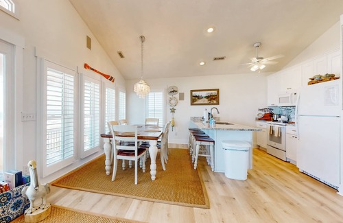 Holden Beach Casa | Oceanfront home with washer/dryer and private walkway to the beach