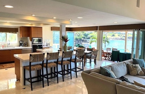Napili Casa | Oceanfront, hot tub, pool, sauna, perfect location!
