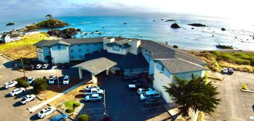 Crescent City Cabina | Oceanfront Lodge