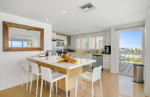 Oranjestad-West Condominio | Oceanfront Luxury Penthouse on Eagle Beach.