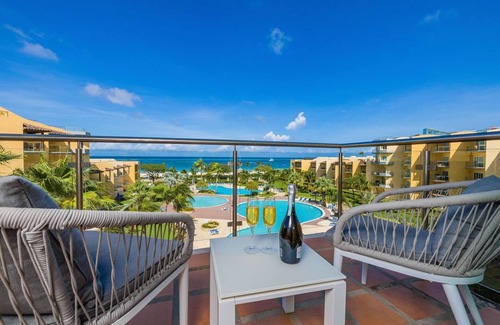 Oranjestad-West Condominio | Oceanfront Luxury Penthouse on Eagle Beach.