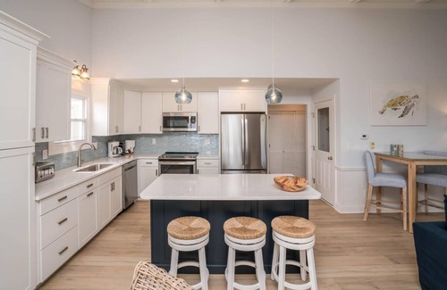 Sunset Beach Casa | Oceanfront Luxury Home on Sunset Beach West End - Newly Renovated/Open Floorplan