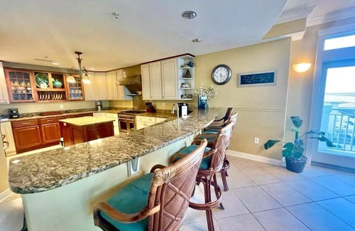 North Ocean City Condominio | Lujo frente al mar con 5 dormitorios incluye un cine en casa