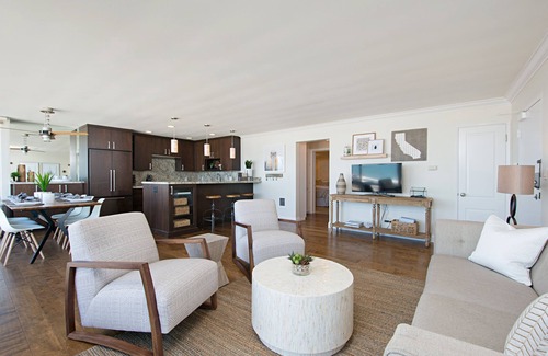 Village of La Jolla Condominio | FRENTE AL MAR en la COVE # 1