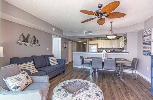 Myrtle Beach Condominio | "Oceanfront Myrtle Beach Condo: High-Rise Haven for Families!"