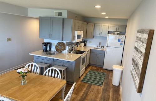 Duck Condominio | FRENTE AL MAR! 2BD / 2Bath actualizado en Duck, NC