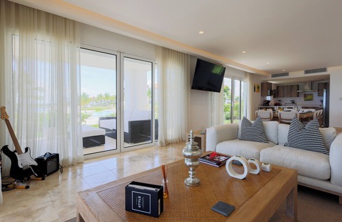 Punta Cana Apartamento | Oceanfront Oasis - 2 bedroom apartment in Cap Cana