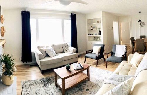 Halifax Casa | Oceanfront Oasis in Halifax with Boathouse, Wharf & Rec Park 5min to City Centre