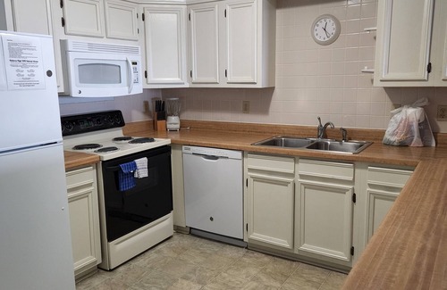 Rodanthe Condominio | Oceanfront OBX Condo - mid-August Full Week Rental (sleeps 6)