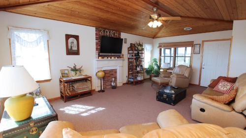 Southern Shores Casa | OCEANFRONT, Ocean Views, Beach Walkway, Screened Porch, SS236, Poncho's Villa