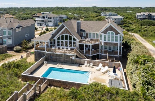 Southern Shores Casa | OCEANFRONT, Ocean Views, Private Pool, Hot Tub, SS10, The Russell Cottage