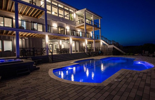 Duck Casa | OCEANFRONT, Ocean Views, ELEV, Private Pool, Poolside Bar, DB4, True at First Light