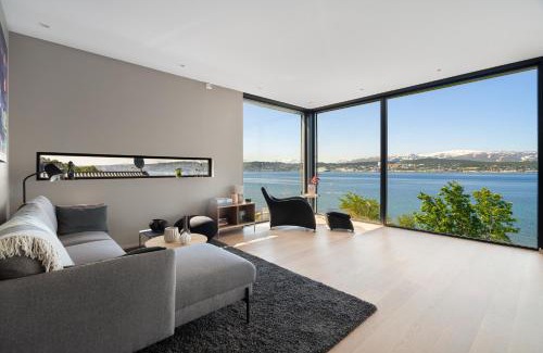 Tromso Apartamento | Oceanfront penthouse duplex wamazing view!