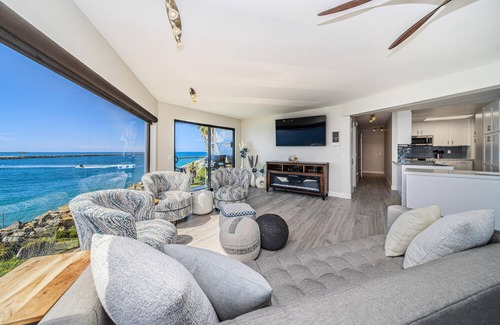 South Mission Beach Casa | Oceanfront * Penthouse * Views Galore * Pets OK!