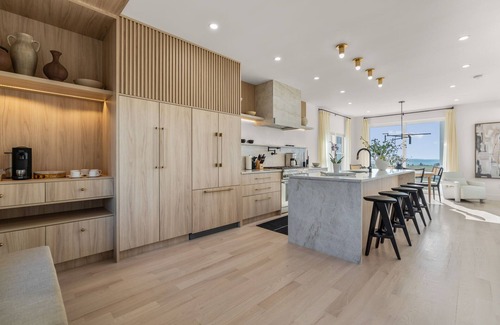 Silver Beach Casa | Oceanfront Pocasset Retreat: Hot Tub, Beach & Fire Pit!