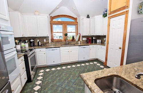 Whalehead Beach Casa | WL877, Summerwind / Oceanfront, 7 habitaciones, 6. 2 baños