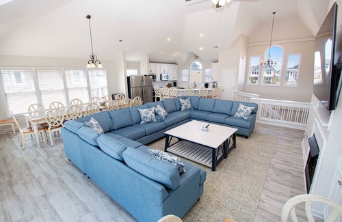 Buck Island Casa | OCEANFRONT, Private Pool, Pool Table, Ocean Views, BU70, Kings Landing