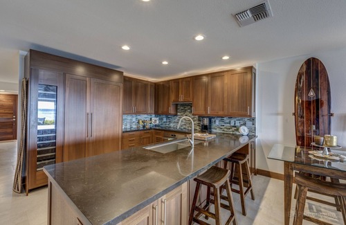 Downtown Lahaina Casa | PUAMANA 136-1 DIVERSIÓN EN EL SOL!