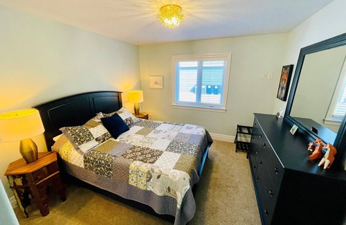 Mill Cove Casa | Oceanfront Seashore Unit at Fox Point Shore Rentals