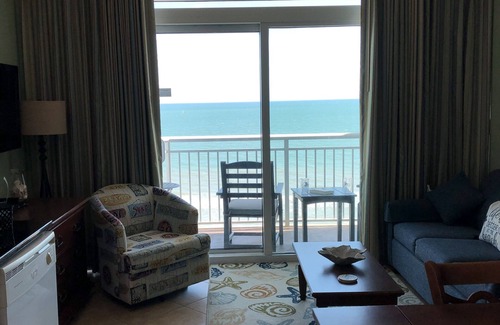 Myrtle Beach Condominio | Oceanfront Spacious One Bedroom Condo