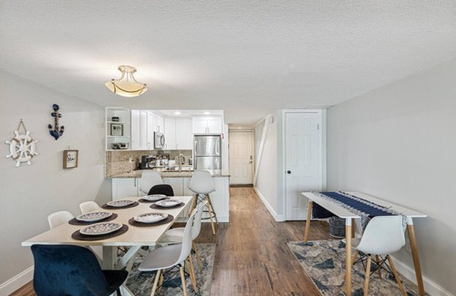 Indian Rocks Beach Condominio | Oceanfront View, Spacious Townhouse, Heated Pool