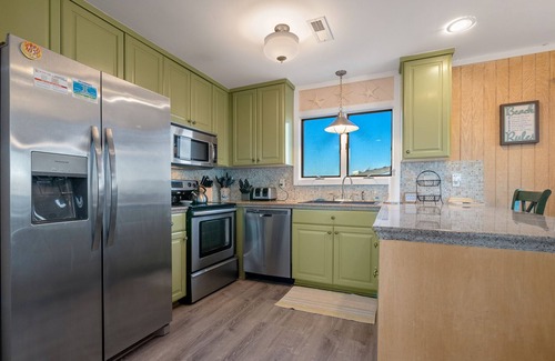 South Nags Head Casa | Oceanfront Views at Good Day Sunshine