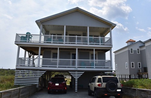 Kitty Hawk Casa | Oceanfront Views in Kitty Hawk - Beach Access directly across the street!