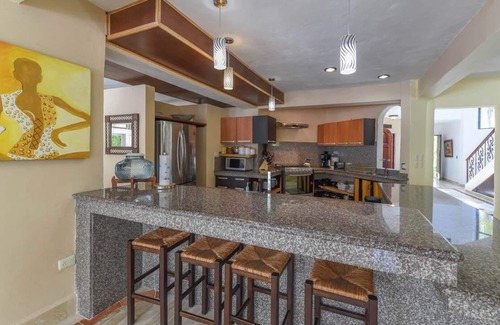 Soliman Bay Villa | Oceanfront Villa in a tranquil bay. Private Pool & 3500 sqft of outdoor space!