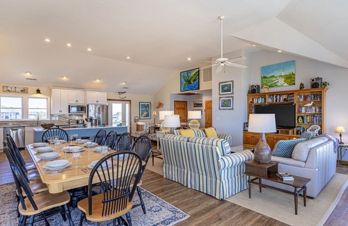 Whalehead Beach Casa | ¡Reserve 2020 Oceanfront w Private Beach Walkway, Elevator, Custom Pool, VIEWS!