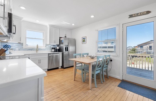 South Nags Head Cabaña | Oceanfront w/Hot Tub and Rooftop Deck - Panoramic Views!