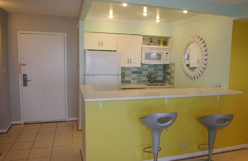 Virginia Beach Condominio | Paseo frente al mar en la playa, 2 hab.