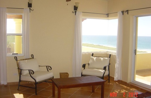 Todos Santos Villa | FRENTE AL MAR! Whale View Inn