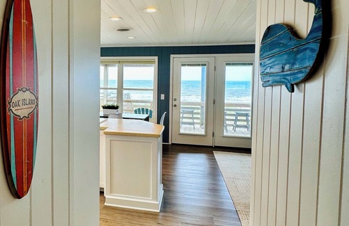 Oak Island Cabaña | Oceanfront with panoramic views! Direct beach access from covered deck.