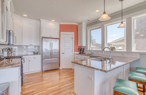 Nelscott Casa | Sea Amor: Casa de 3 dormitorios / 4 baños en Lincoln City, capacidad para 7