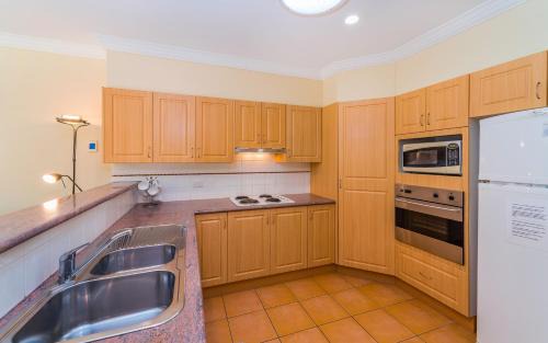Yamba Casa | Oceania Cottage - LJHooker Yamba