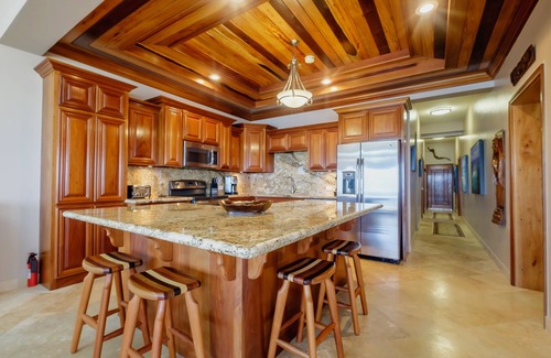 Boca Ciega Condominio | Ocean’s Edge 4A – Fourth-Floor Beachfront Condo with Sweeping Caribbean Views