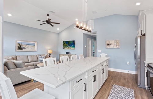 Corolla Light Casa | Oceanside 2BR Near Beach & Currituck Lighthouse