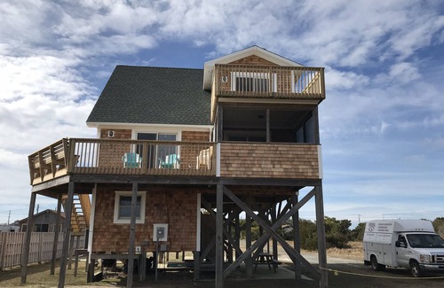 Rodanthe Cabaña | Oceanside 3 habitaciones, 2 baños Cottage con excelentes vistas al mar y sonido