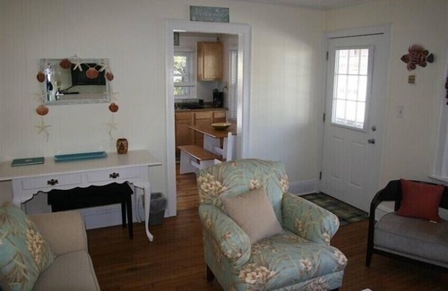 Wrightsville Beach Apartamento | Oceanside Apartamento en el "corazón de la Playa 'a nivel del suelo