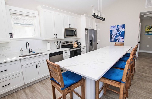 Corolla Casa | Oceanside, Comm Pool! Lighthouse Views! Close to beach, BC18B, Oh Whale