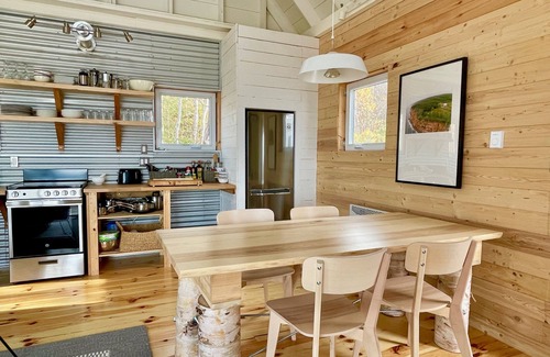 Chimney Corner Cabaña | Oceanside Cottage with Stunning Views 3 min. to Beach, near Cabot Trail & Park