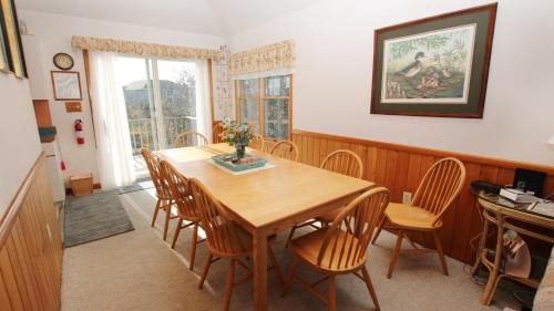 Carolina Dunes Casa | Oceanside, Dogs Welcome, Easy walk to the Beach, CD12, Marsh Rose Cottage