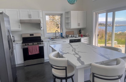 Hunts Point Casa | Oceanside Escape.