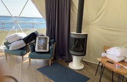 Feltzen South Cabaña | Oceanside Glamping Dome near Lunenburg