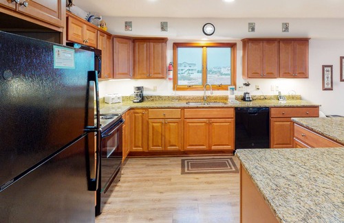 Ocean Hill Casa | Oceanside home In Corolla with pool, hot tub, & balcony - dog-friendly