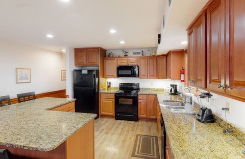 Ocean Hill Casa | Oceanside home In Corolla with pool, hot tub, & balcony - dog-friendly